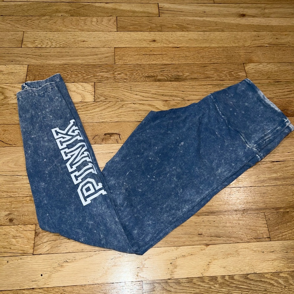 Victoria’s Secret/PINK leggings